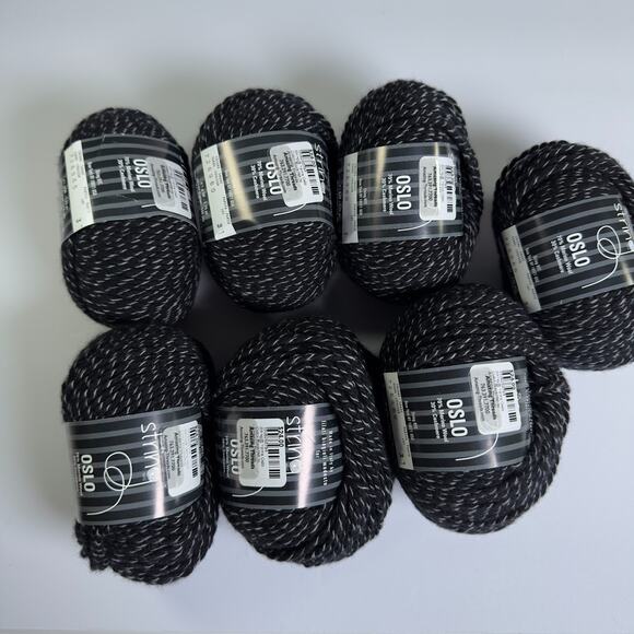 String NYC Yarn OSLO Merino Wool Cashmere Worsted Black 350g 1085y - Picture 2 of 8